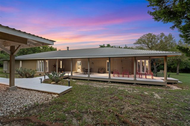 212 County Road 229 RD, Briggs, TX 78608