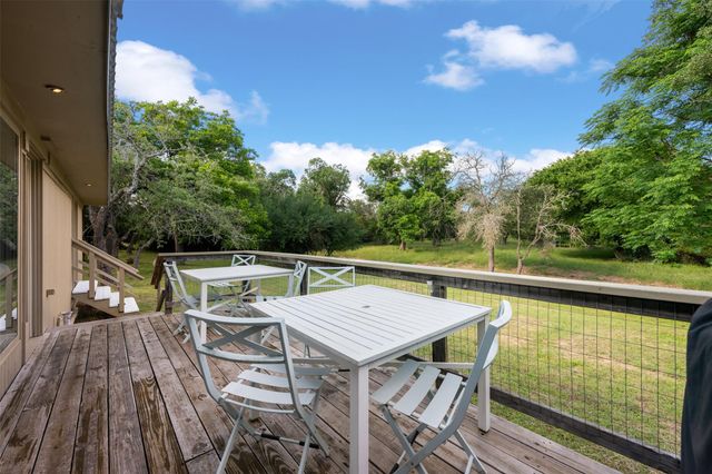 212 County Road 229 RD, Briggs, TX 78608