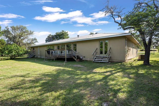 212 County Road 229 RD, Briggs, TX 78608