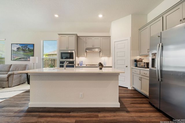 1961 Edelweiss, New Braunfels, TX 78130