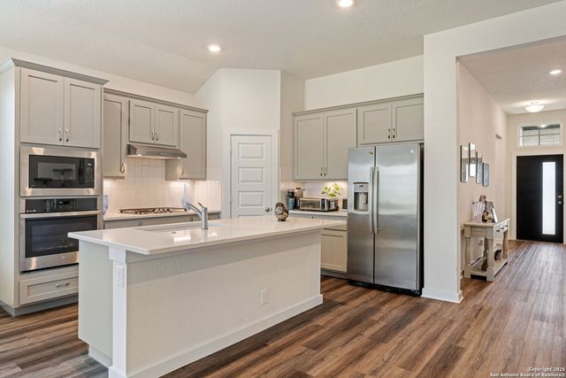 1961 Edelweiss, New Braunfels, TX 78130