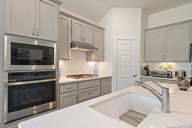 1961 Edelweiss, New Braunfels, TX 78130