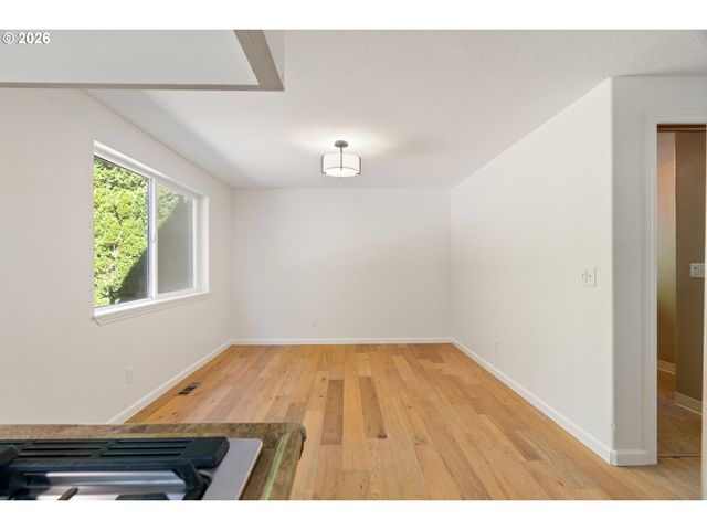 51607 Sw 5TH St, Scappoose, OR 97056