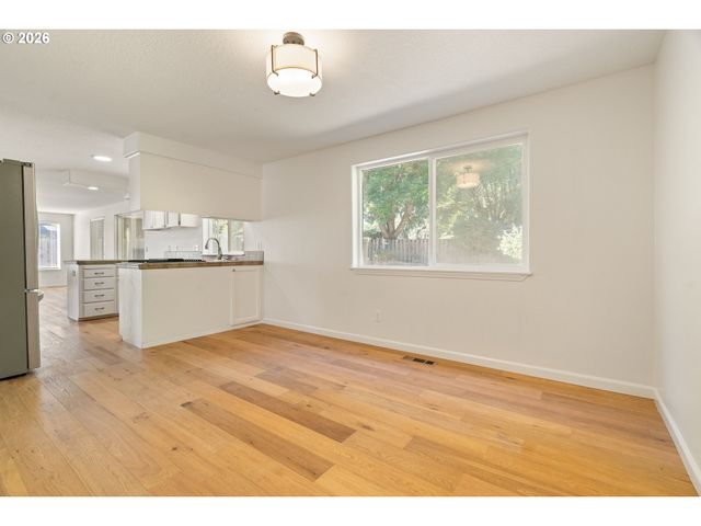 51607 Sw 5TH St, Scappoose, OR 97056
