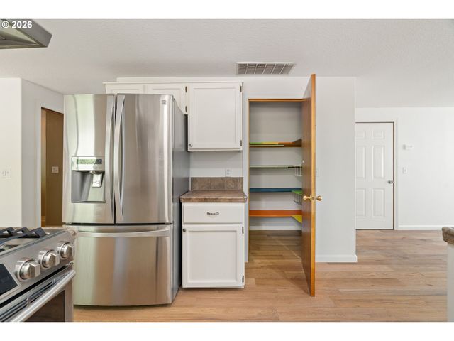 51607 Sw 5TH St, Scappoose, OR 97056