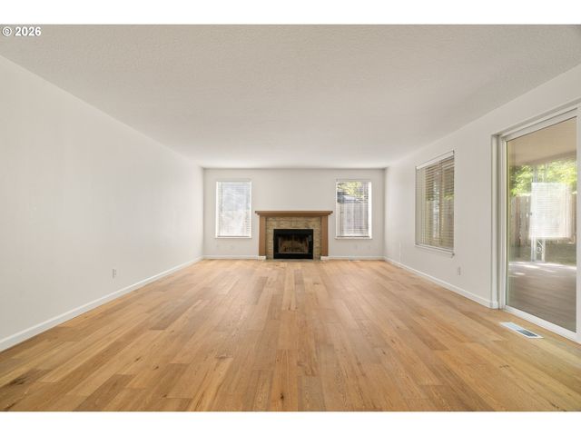 51607 Sw 5TH St, Scappoose, OR 97056