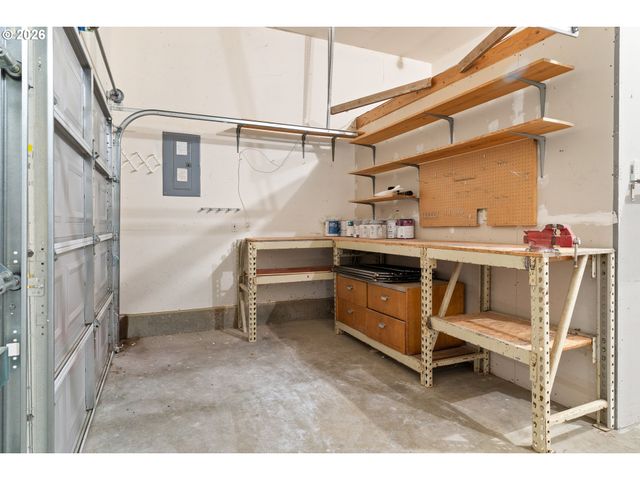 51607 Sw 5TH St, Scappoose, OR 97056