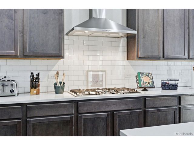 68 Western Sky Cir, Longmont, CO 80501