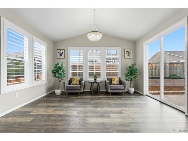 68 Western Sky Cir, Longmont, CO 80501