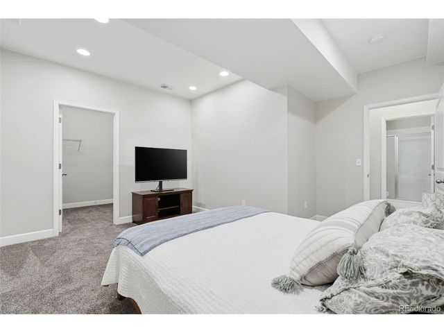 68 Western Sky Cir, Longmont, CO 80501