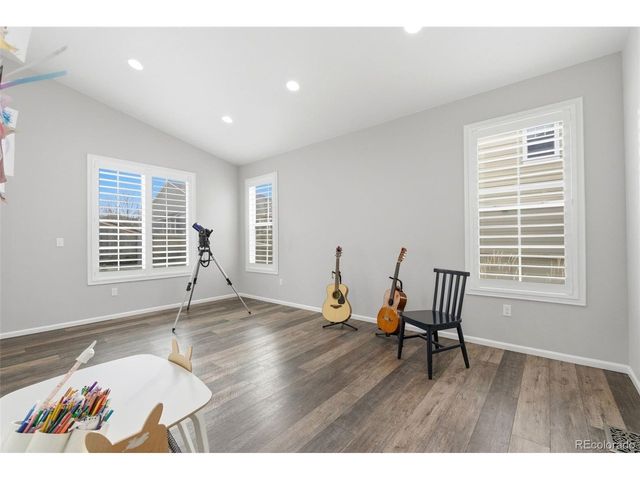 68 Western Sky Cir, Longmont, CO 80501