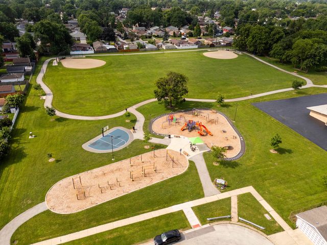 8841 Tulley Avenue, Oak Lawn, IL 60453