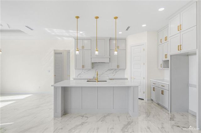 3011 Silver Oak Avenue, Mission, TX 78574