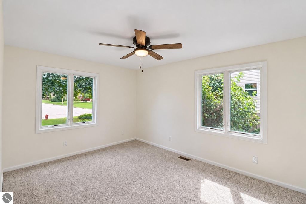 Image 11 of property listing at 505 Kane Street, Mt Pleasant, MI 48858