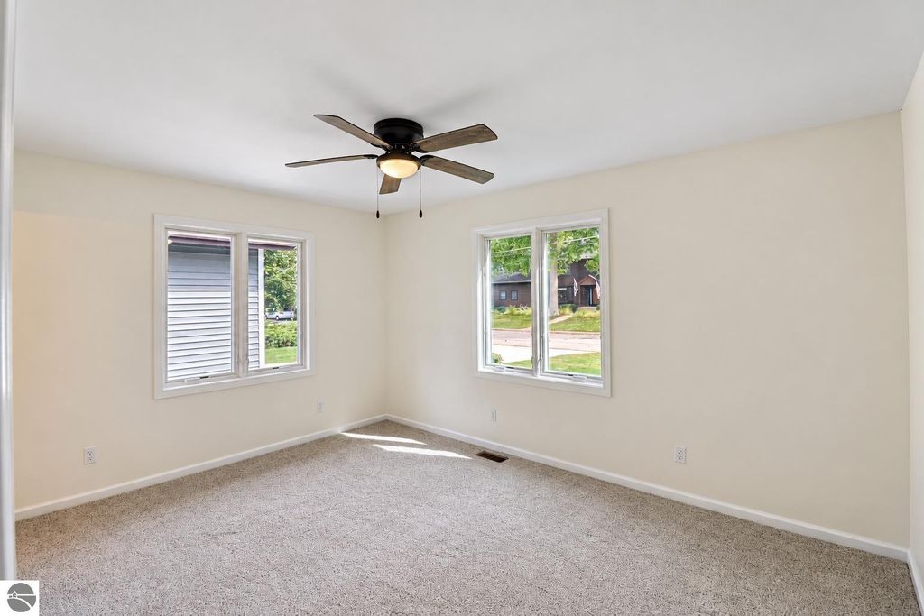 Image 17 of property listing at 505 Kane Street, Mt Pleasant, MI 48858