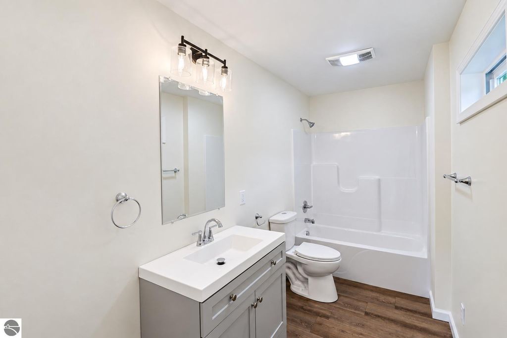 Image 18 of property listing at 505 Kane Street, Mt Pleasant, MI 48858