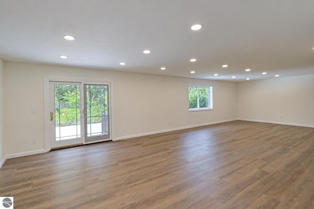 Image 3 of property listing at 505 Kane Street, Mt Pleasant, MI 48858