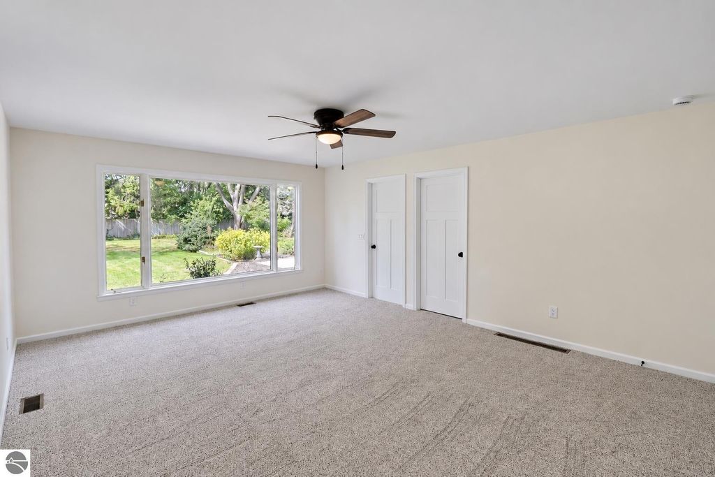 Image 7 of property listing at 505 Kane Street, Mt Pleasant, MI 48858
