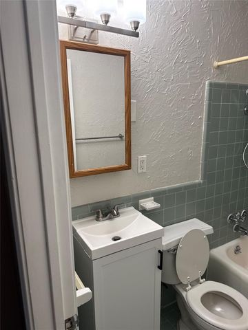 803 W 28th ST 206, Austin, TX 78705