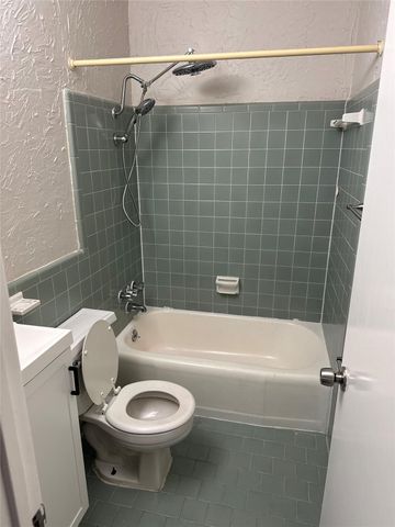 803 W 28th ST 206, Austin, TX 78705