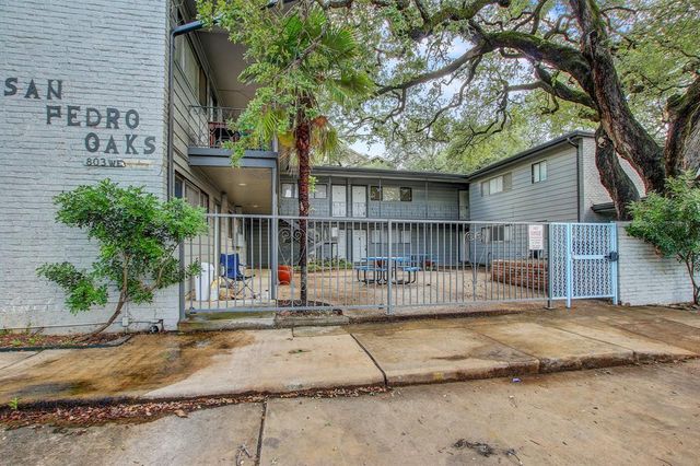 803 W 28th ST 206, Austin, TX 78705
