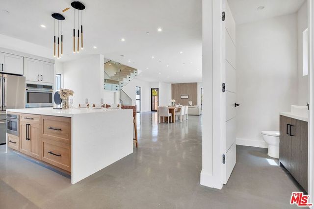 337 6th Avenue, Venice, CA 90291
