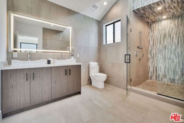 337 6th Avenue, Venice, CA 90291