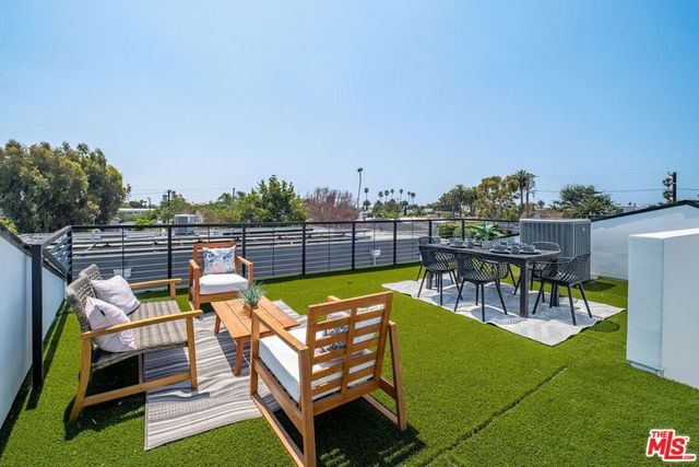 337 6th Avenue, Venice, CA 90291