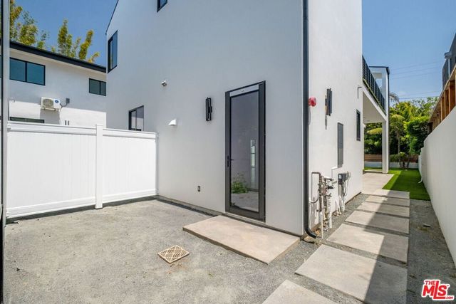 337 6th Avenue, Venice, CA 90291