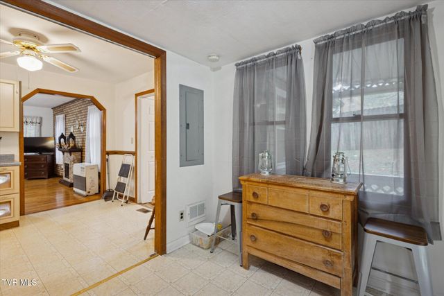 270 Hurley Hollow Road, Elizabethton, TN 37643