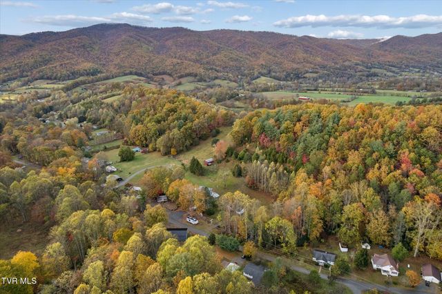 270 Hurley Hollow Road, Elizabethton, TN 37643