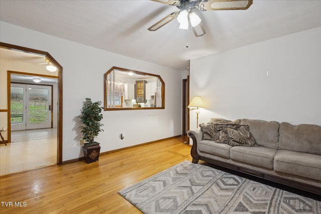 270 Hurley Hollow Road, Elizabethton, TN 37643