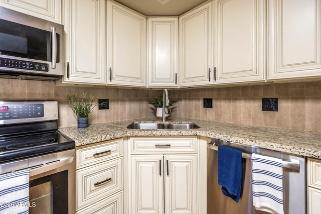 3846 N 54TH Street, Mesa, AZ 85215