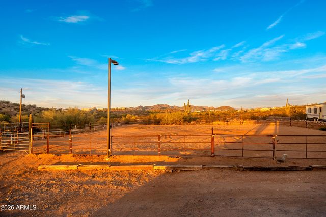3846 N 54TH Street, Mesa, AZ 85215