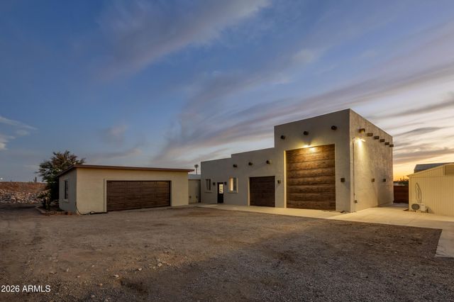 3846 N 54TH Street, Mesa, AZ 85215