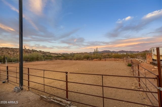 3846 N 54TH Street, Mesa, AZ 85215
