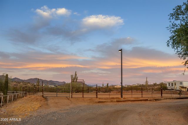 3846 N 54TH Street, Mesa, AZ 85215