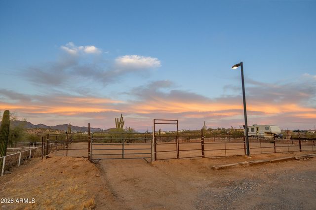 3846 N 54TH Street, Mesa, AZ 85215