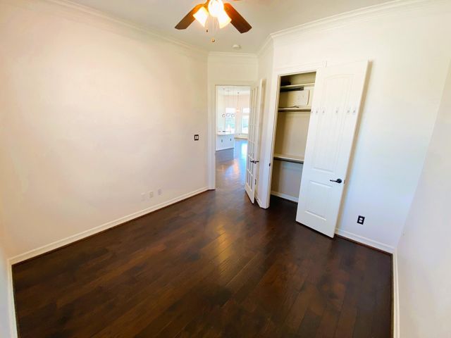 11707 W Grand Pond Drive, Montgomery, TX 77356