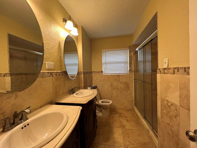 9619 Beverlyhill Street, Houston, TX 77063