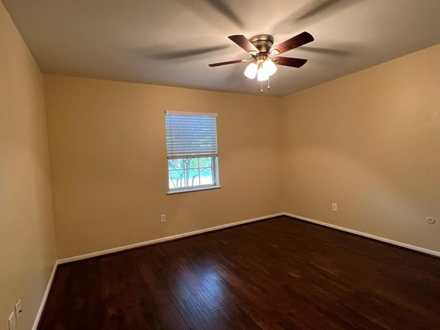 9619 Beverlyhill Street, Houston, TX 77063