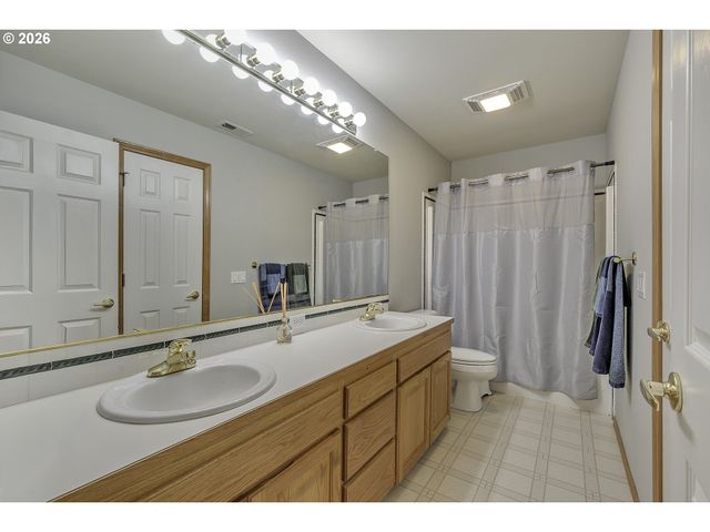 2764 Ne LINDSEY Dr, Hillsboro, OR 97124