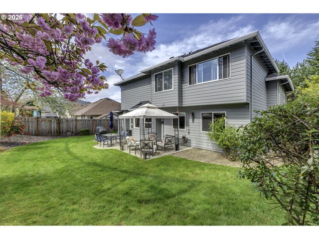 2764 Ne LINDSEY Dr, Hillsboro, OR 97124