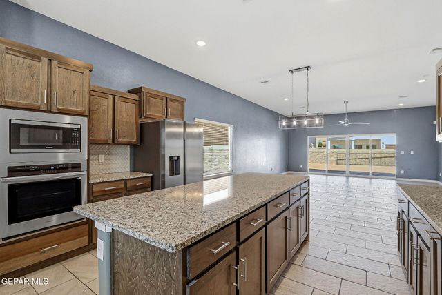 2300 SAMMY CERVANTES Street, El Paso, TX 79938