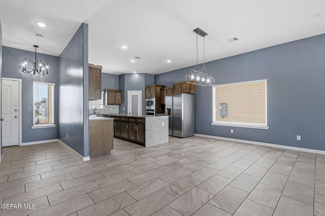 2300 SAMMY CERVANTES Street, El Paso, TX 79938