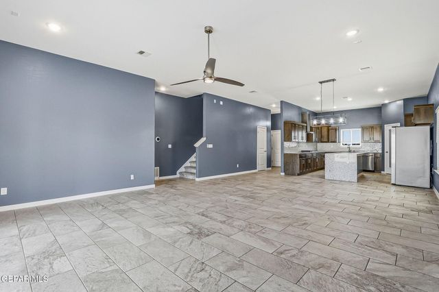 2300 SAMMY CERVANTES Street, El Paso, TX 79938