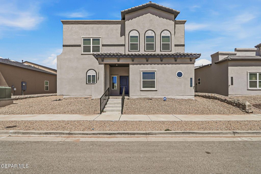 2300 SAMMY CERVANTES Street, El Paso, TX 79938