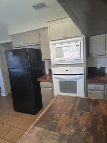 5510 NW Circlegate Drive NW, Spring, TX 77373
