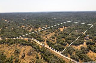 540 Pr 233, Hondo, TX 78861