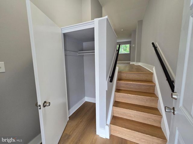 1327 KINGS PL, Philadelphia, PA 19122